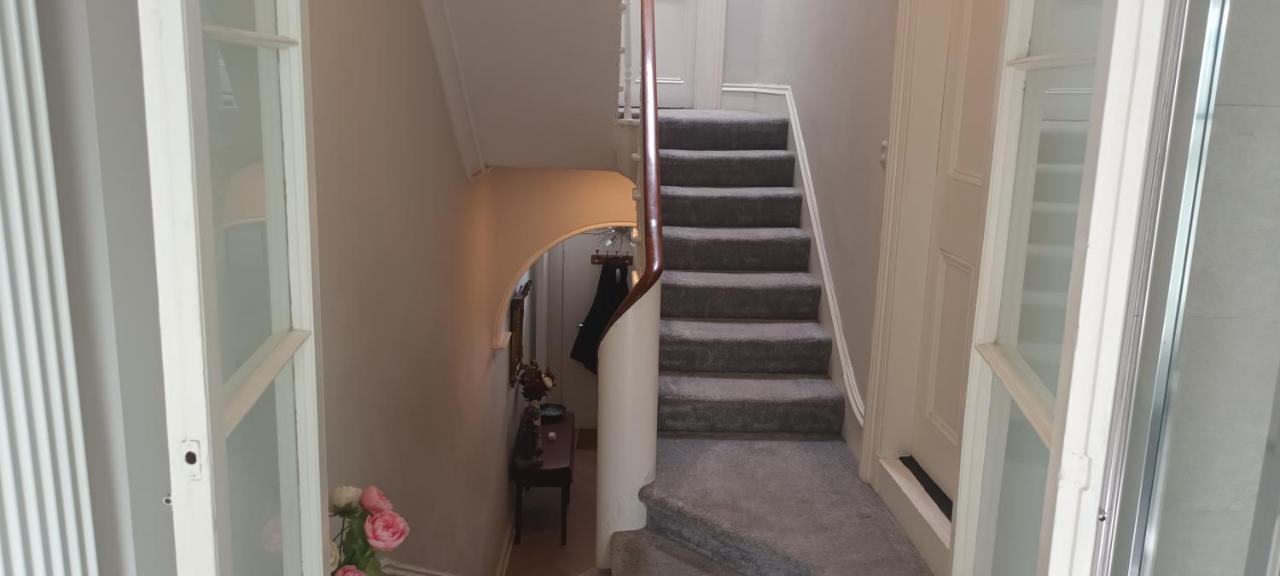 Eglinton Road - Super King - Ensuite Bray Kültér fotó