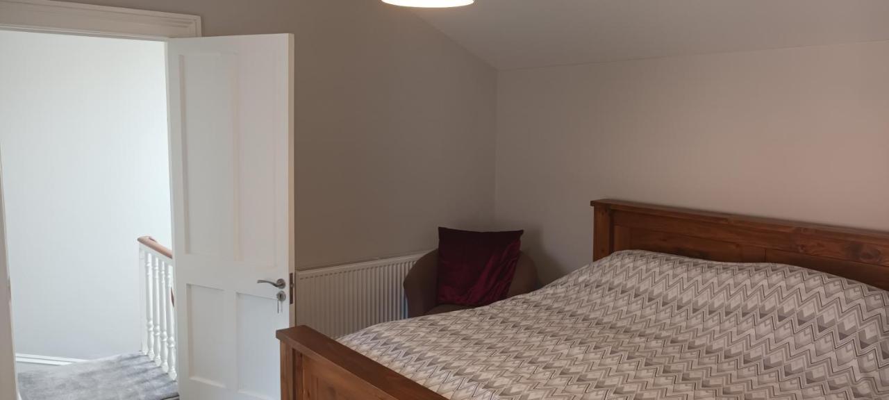 Eglinton Road - Super King - Ensuite Bray Kültér fotó